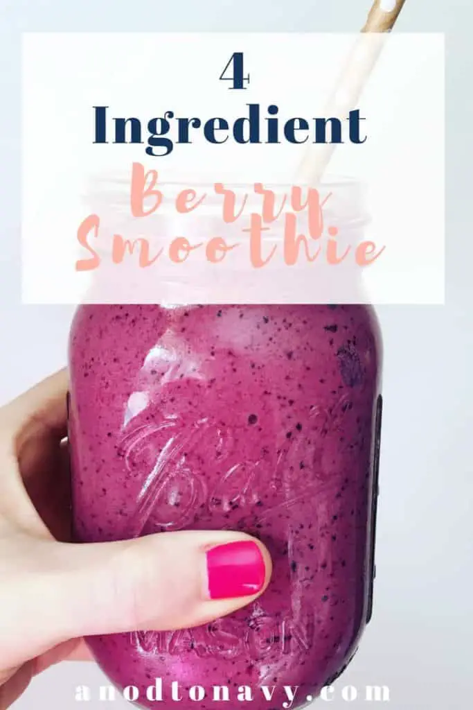 Try this 4 ingredient smoothie for a healthy, easy smoothie on the go! #cleaneating #smoothie #breakfastsmoothie #easyrecipes #breakfastideas #realfood