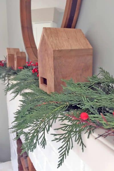 Village House Christmas Mantle