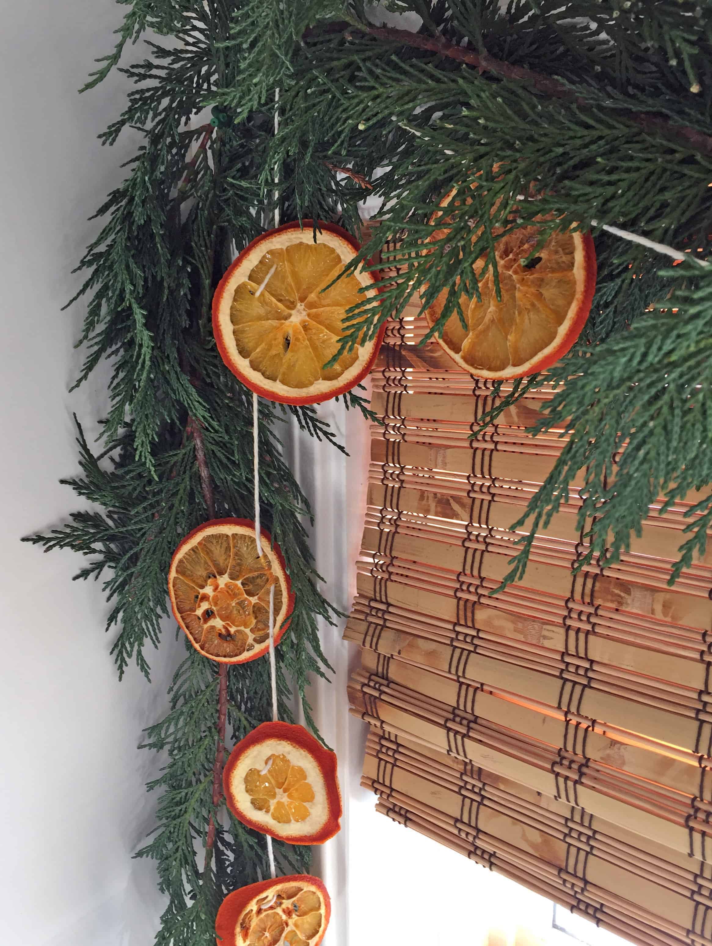 How to make a DIY dried orange garland. 