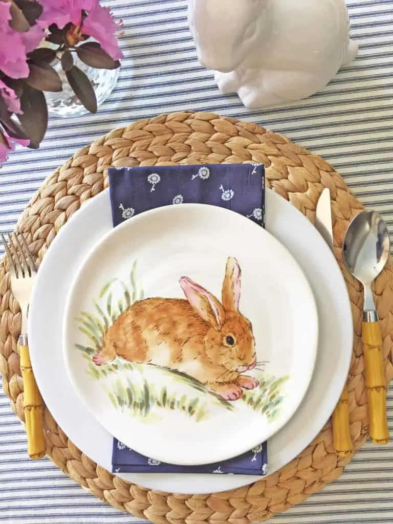 An easy easter tablescape. 