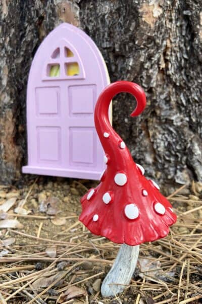 DIY Outdoor Fairy Garden Door